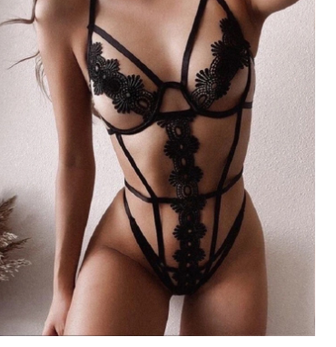Alana Sexy Lingerie Set with Lace and Straps